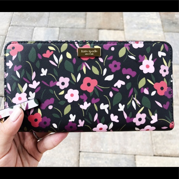 kate spade Handbags - Gaby’sBags👜💕-Kate spade floral Mesa zip wallet